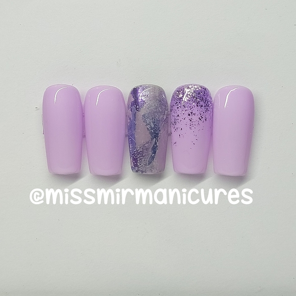 Custom Made Press On Nails - Picture 1 of 2